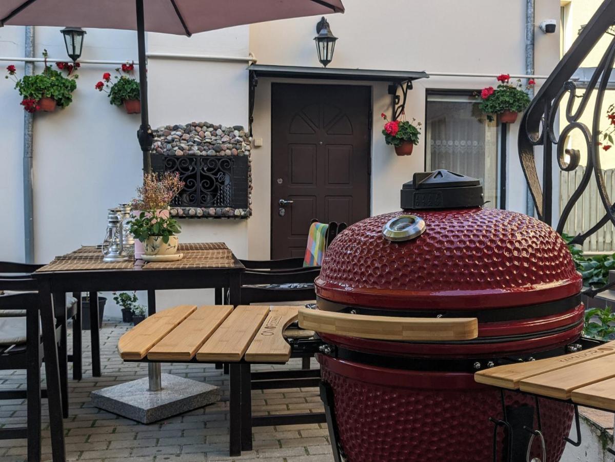 Guest House Nika - Cottages And Rooms In The Heart Of Palanga City Center エクステリア 写真