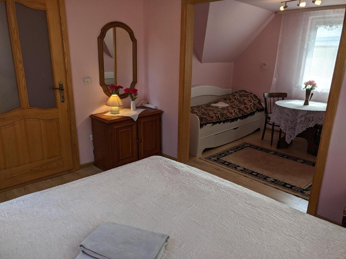 Guest House Nika - Cottages And Rooms In The Heart Of Palanga City Center エクステリア 写真